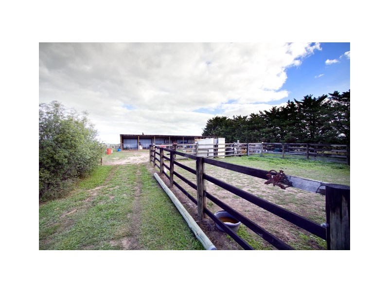 2056 PRINCES HIGHWAY, Rosedale VIC 3847