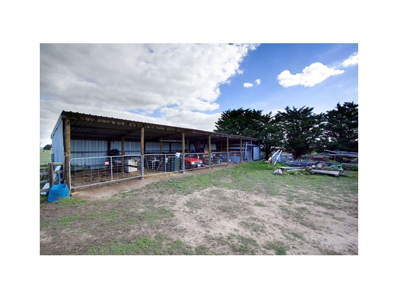 2056 PRINCES HIGHWAY, Rosedale VIC 3847