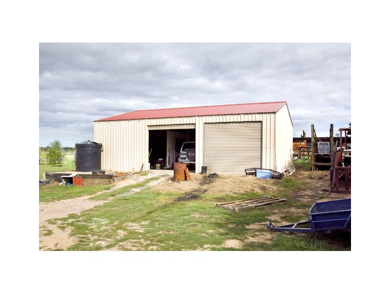 2056 PRINCES HIGHWAY, Rosedale VIC 3847