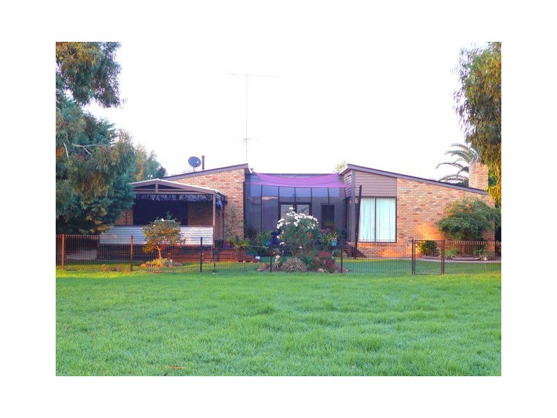 32 PARKWOOD WAY, Traralgon VIC 3844