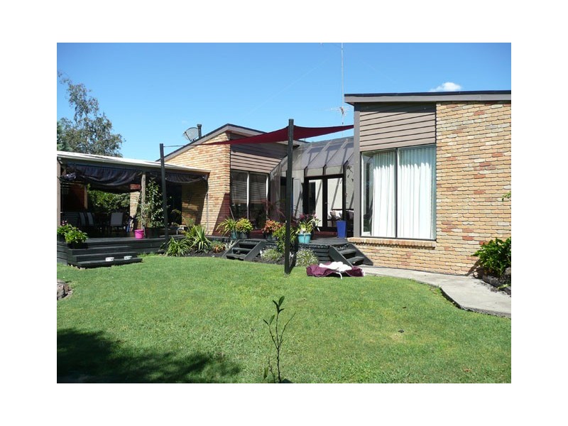 32 PARKWOOD WAY, Traralgon VIC 3844