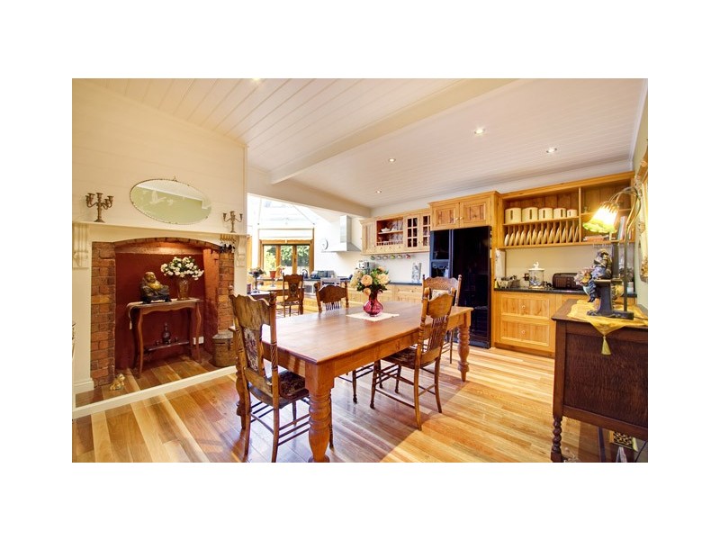 37 QUEENS PARADE, Traralgon VIC 3844