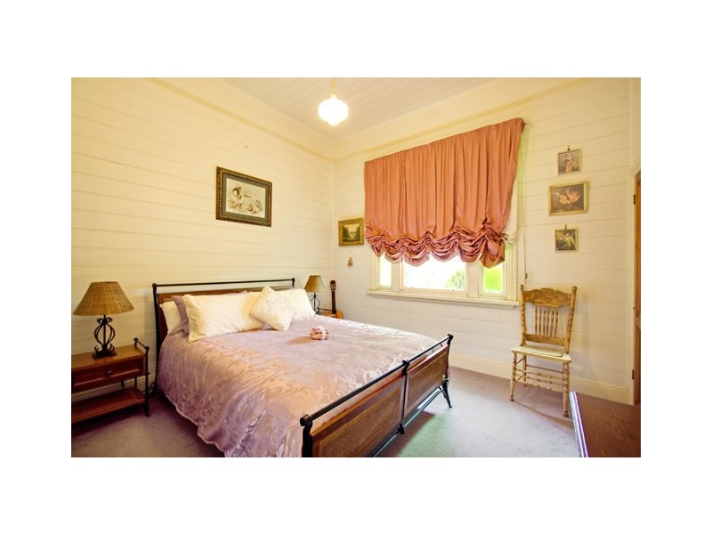 37 QUEENS PARADE, Traralgon VIC 3844