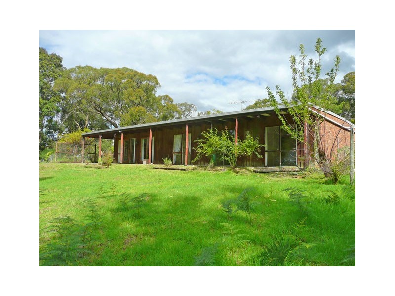 55 WHITELAWS TRACK, Callignee VIC 3844