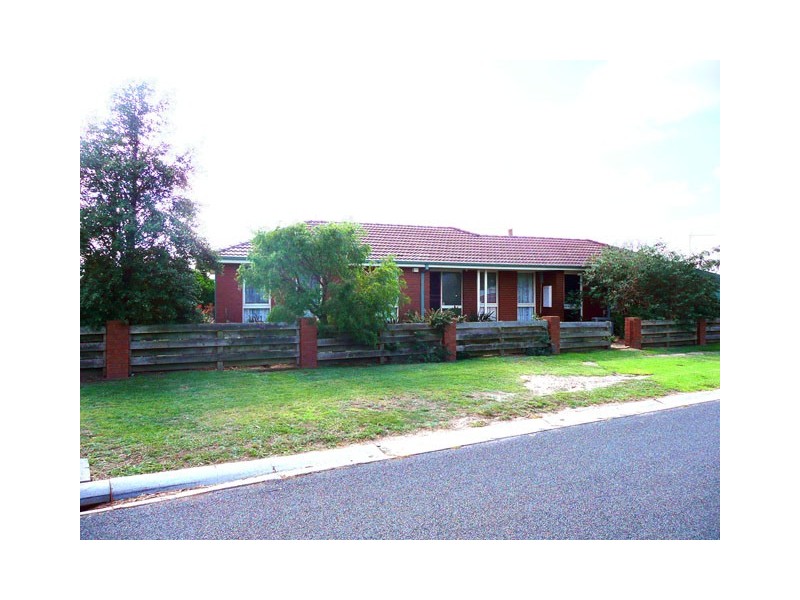 90 MAFFRA ROAD, Glengarry VIC 3854