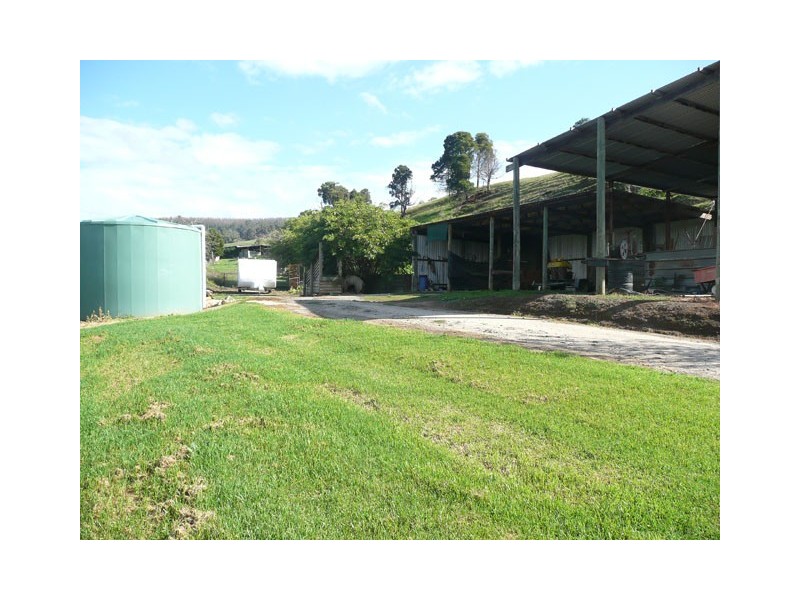 646 MERRIMANS CREEK ROAD, Gormandale VIC 3873