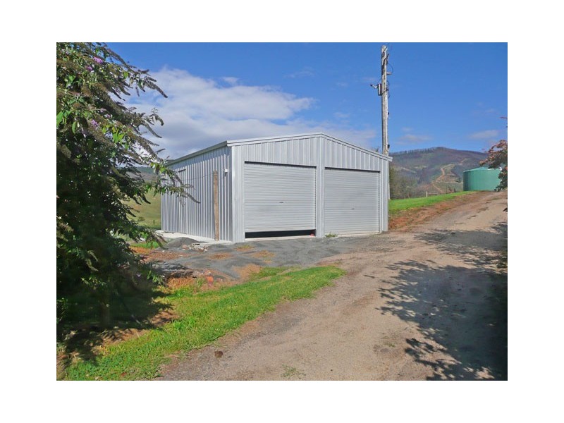 646 MERRIMANS CREEK ROAD, Gormandale VIC 3873