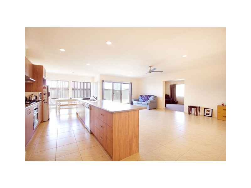 3 DERWENT RISE, Traralgon VIC 3844