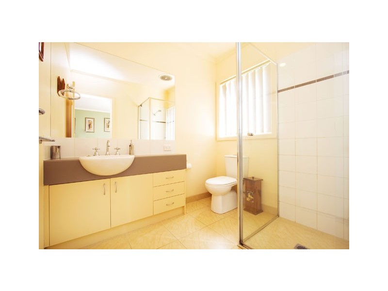 3 DERWENT RISE, Traralgon VIC 3844