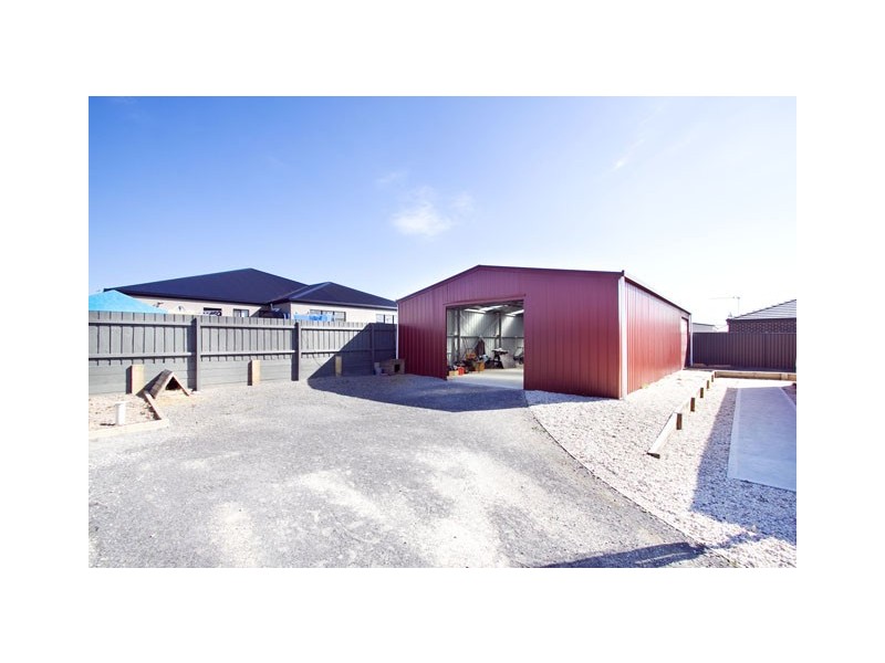 3 DERWENT RISE, Traralgon VIC 3844