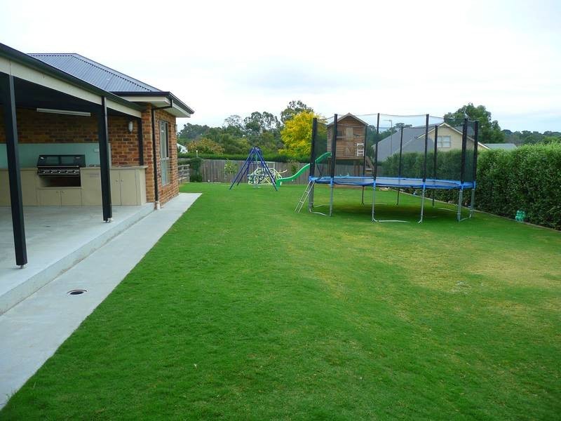 4 FAIRWAY DRIVE, Traralgon VIC 3844