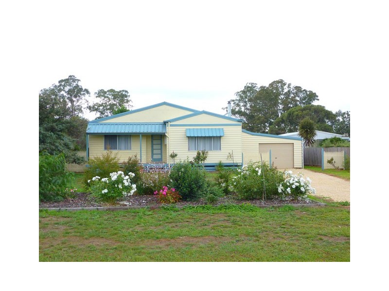 22 KING STREET, Toongabbie VIC 3856