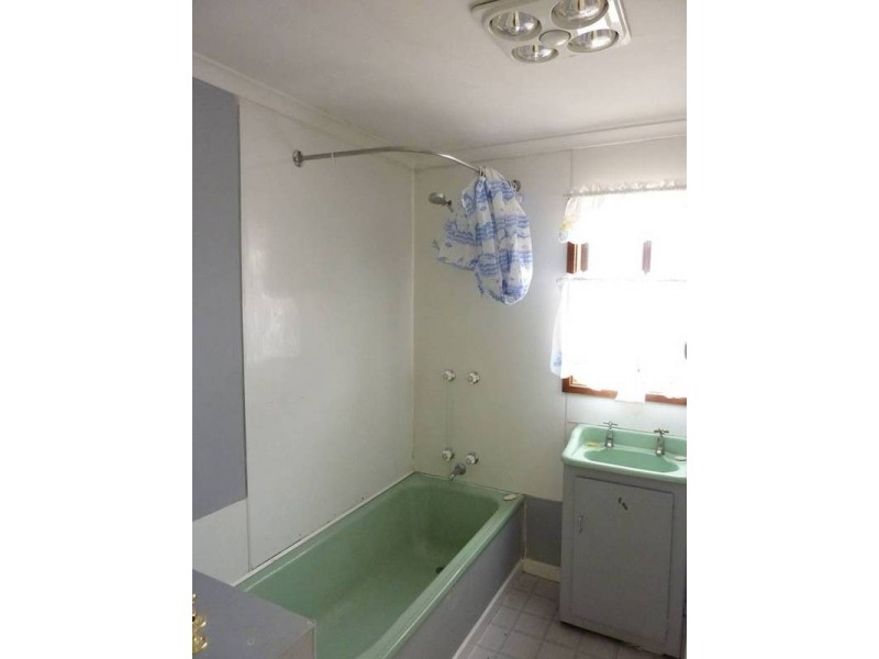 22 KING STREET, Toongabbie VIC 3856