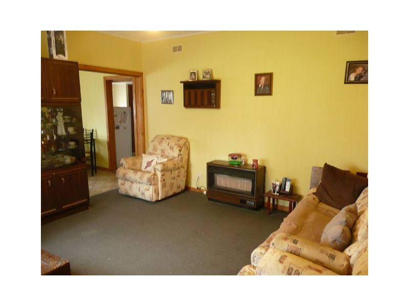 19 BERNARD AVENUE, Traralgon VIC 3844