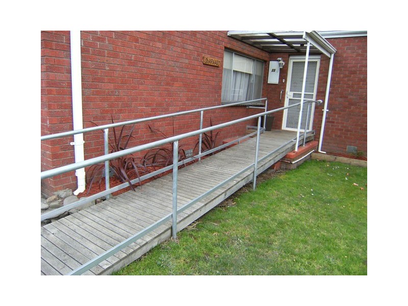 19 BERNARD AVENUE, Traralgon VIC 3844