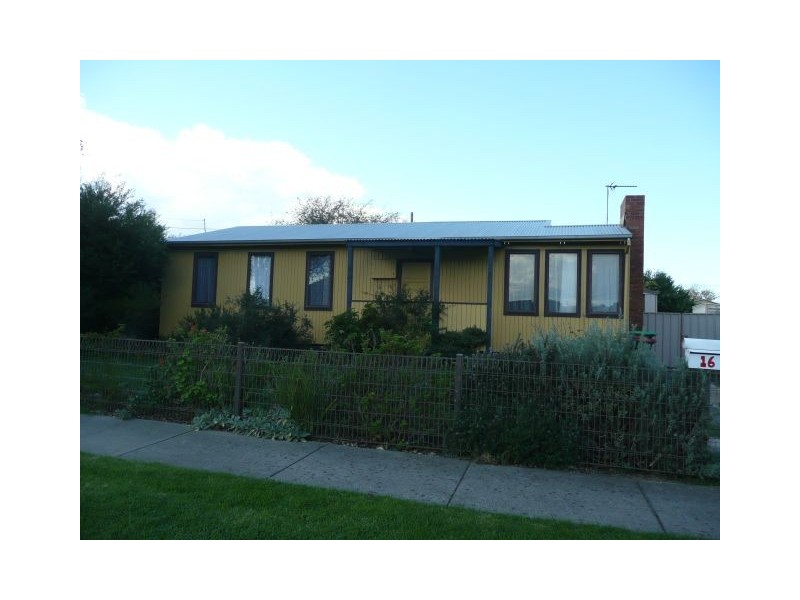 16 Osborne Street, Traralgon VIC 3844