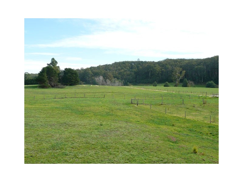 . HARVEYS ROAD, Carrajung Lower VIC 3844