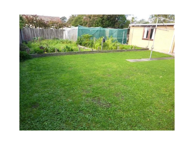 10 AMBROSE AVENUE, Traralgon VIC 3844