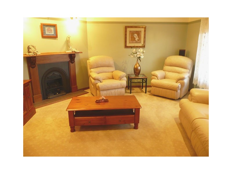 17 THE AVENUE, Traralgon VIC 3844