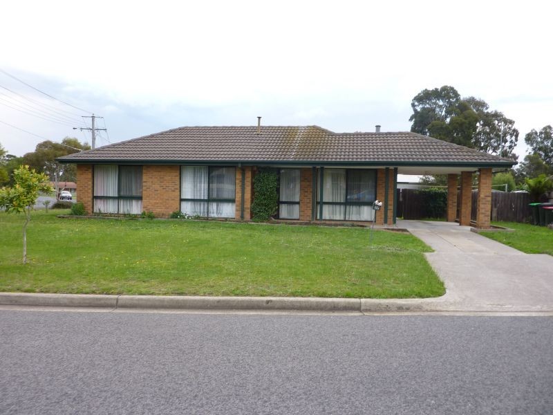 27 Glenview Drive, Traralgon VIC 3844