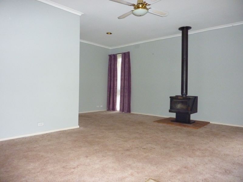 27 Glenview Drive, Traralgon VIC 3844