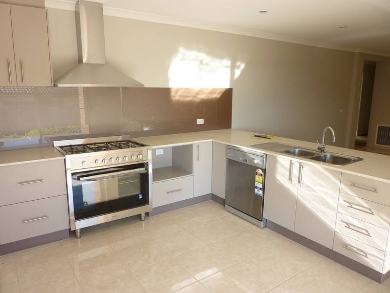 57 Riverslea Blvd, Traralgon VIC 3844