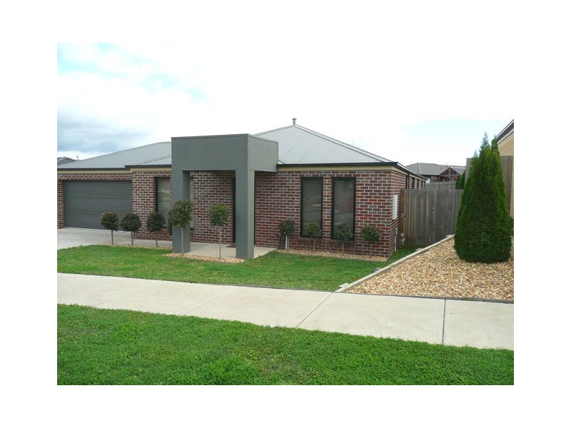15 COLLEGE AVENUE, Traralgon VIC 3844
