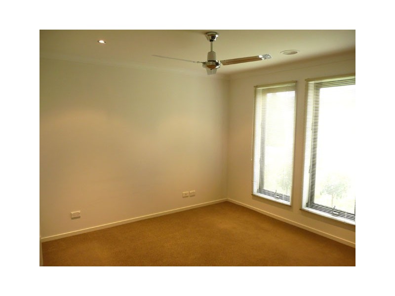 15 COLLEGE AVENUE, Traralgon VIC 3844