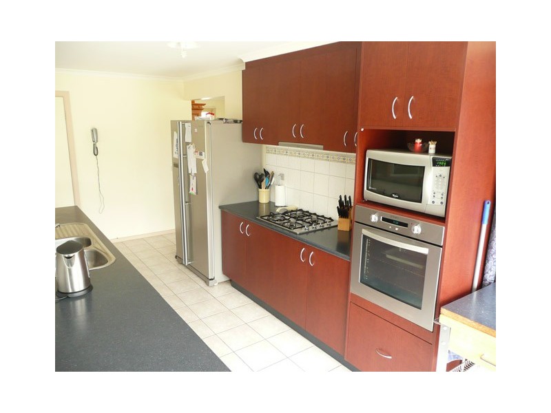 38 HOWER STREET, Toongabbie VIC 3856