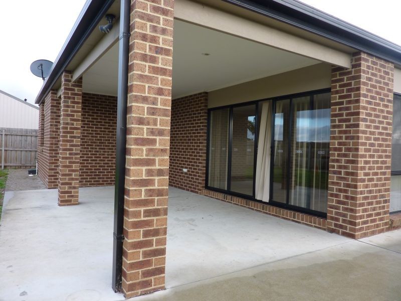 32 Graduate Place, Traralgon VIC 3844