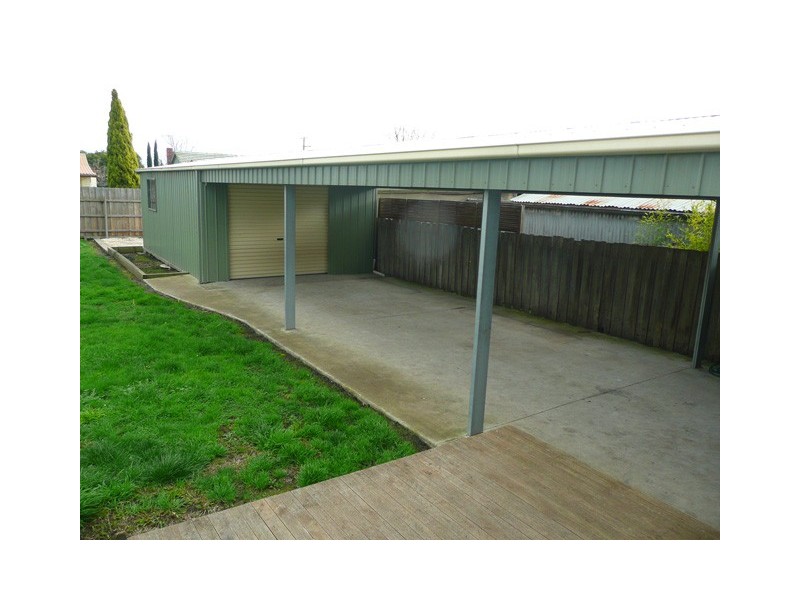 29 BERNARD AVENUE, Traralgon VIC 3844