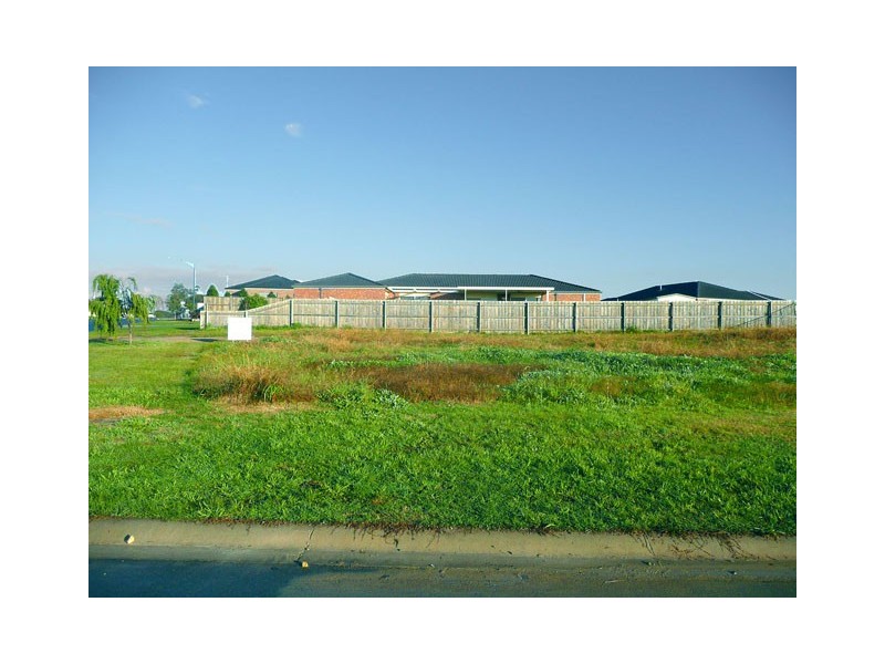 99 ELLAVALE DRIVE, Traralgon VIC 3844