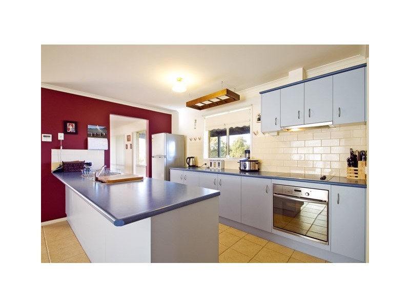 75 SAVIGES ROAD, Yallourn North VIC 3825