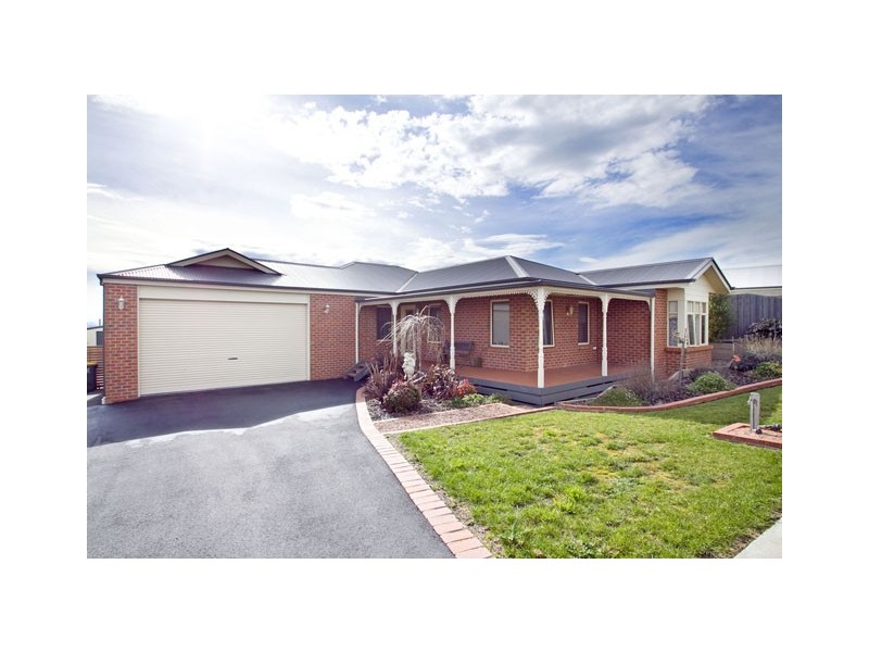 14 WELLINGTON DRIVE, Traralgon VIC 3844