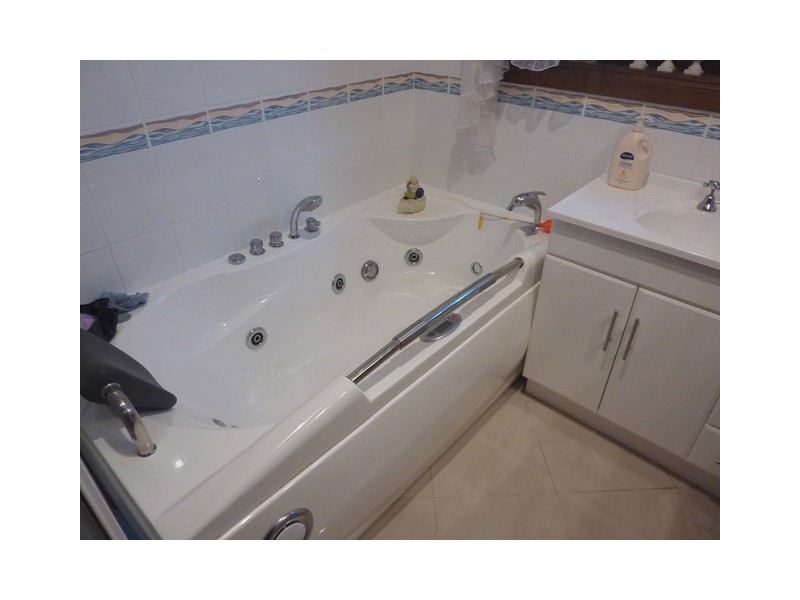 18 GOODING STREET, Yallourn North VIC 3825