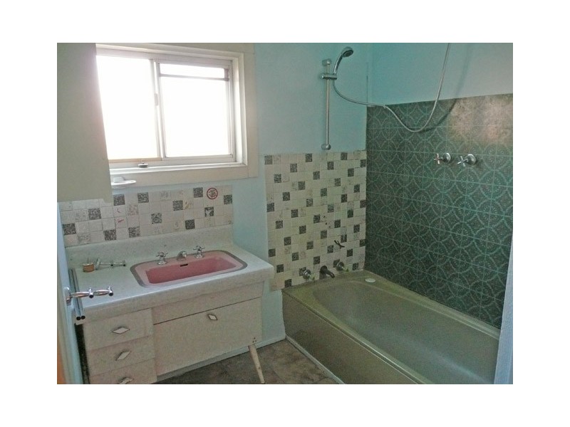 92 DUKE STREET, Rosedale VIC 3847