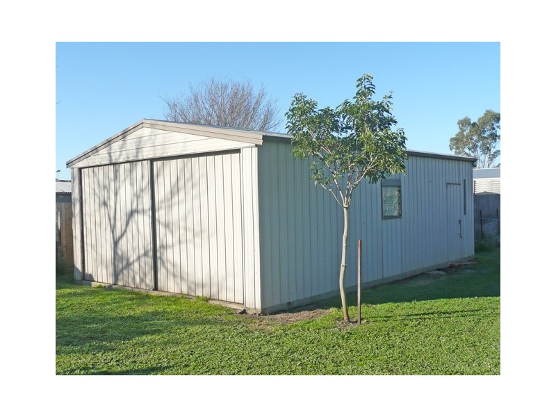 92 DUKE STREET, Rosedale VIC 3847