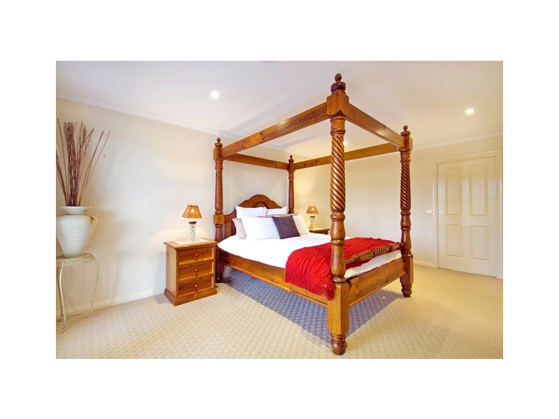 12 MACKILLOP COURT, Traralgon VIC 3844