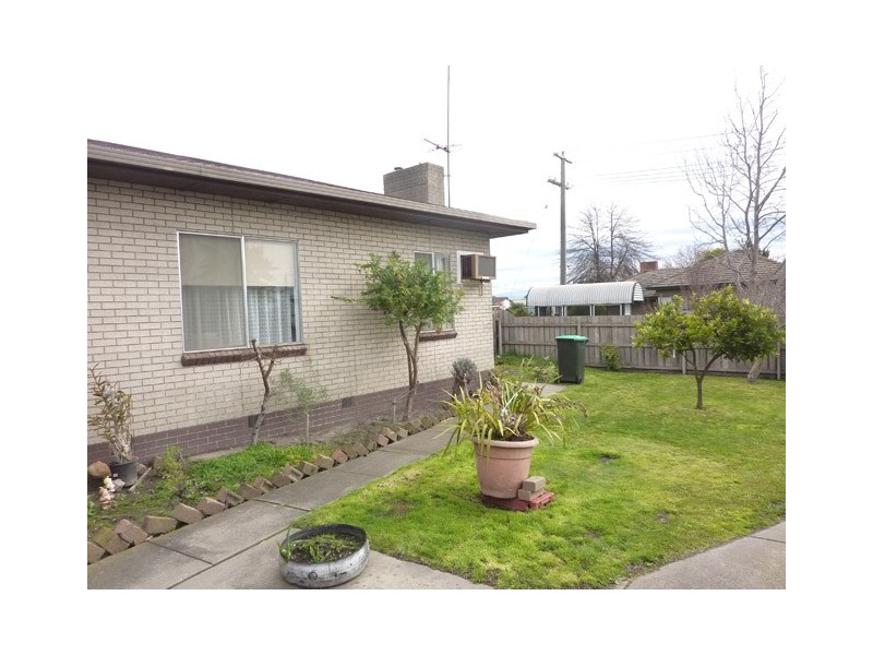 32 STOCKDALE ROAD, Traralgon VIC 3844