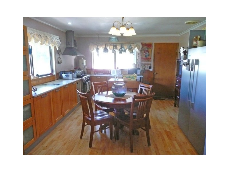 9 VARNEY CRESCENT, Traralgon VIC 3844