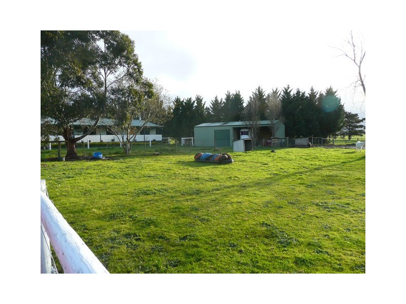 9 VARNEY CRESCENT, Traralgon VIC 3844