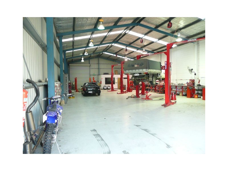 27 MCMAHON STREET, Traralgon VIC 3844