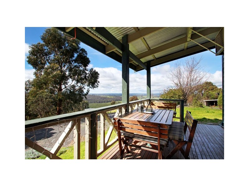 5 LANG WAY, Tyers VIC 3844