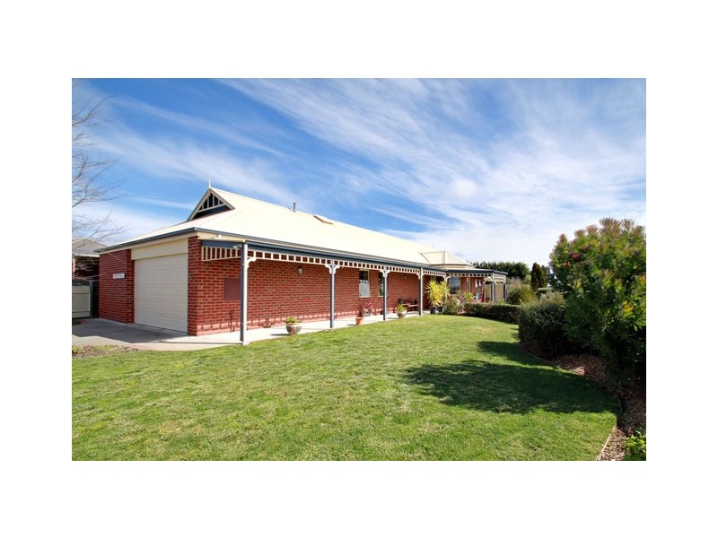 11 MITCHELL DRIVE, Traralgon VIC 3844