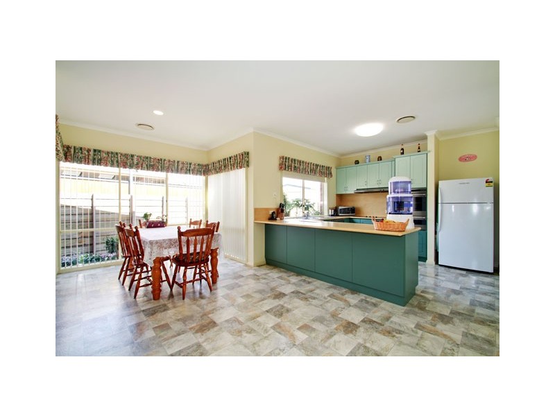 11 MITCHELL DRIVE, Traralgon VIC 3844