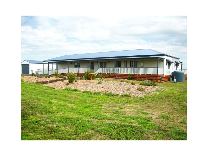 10 WILLUNG ROAD, Rosedale VIC 3847