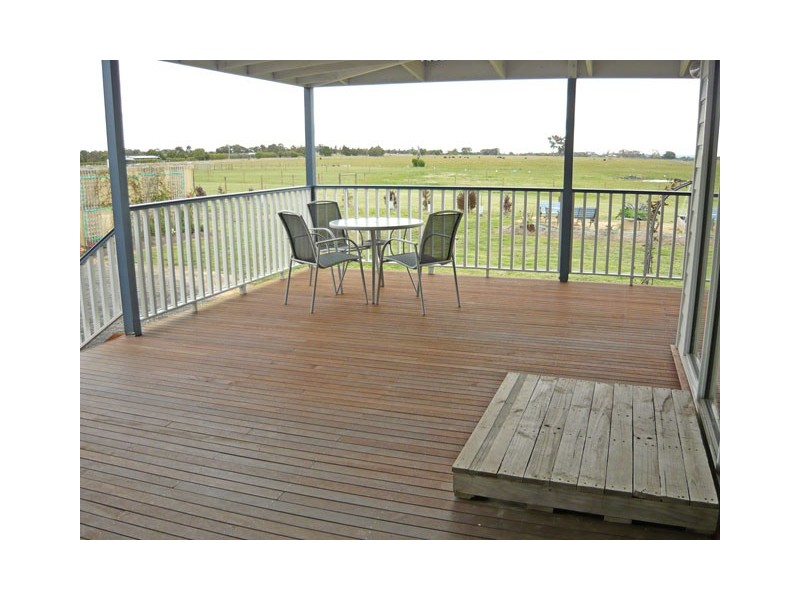 10 WILLUNG ROAD, Rosedale VIC 3847