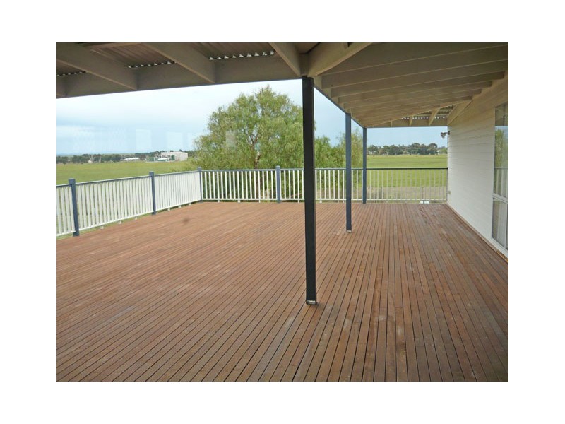 10 WILLUNG ROAD, Rosedale VIC 3847