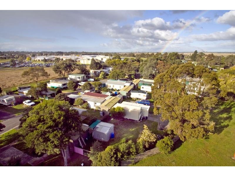 9 Village Avenue, Traralgon VIC 3844