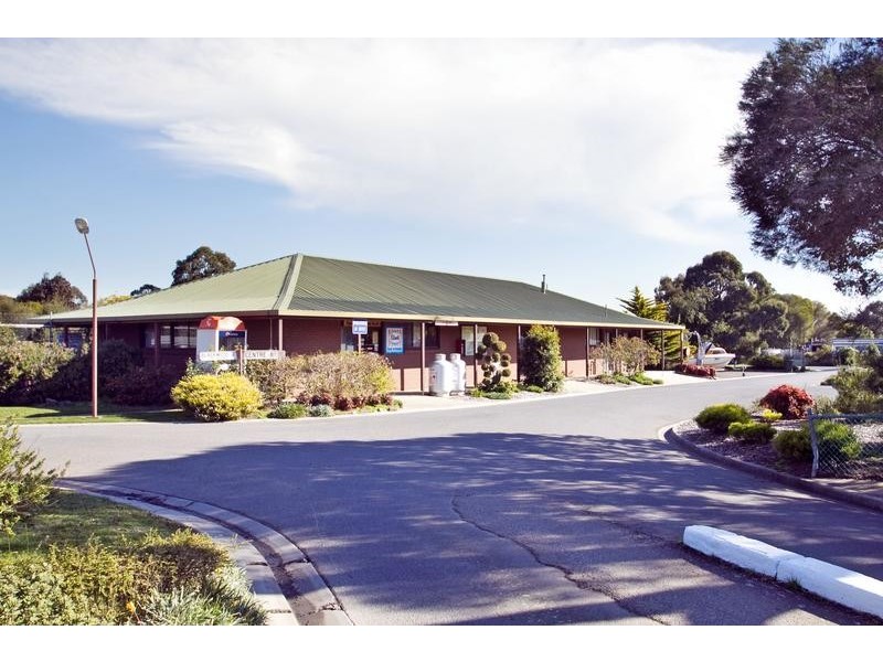 9 Village Avenue, Traralgon VIC 3844